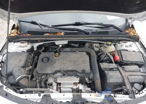 2019 Chevrolet Malibu Lt from USA, damaged, VIN 1G1ZD5ST5KF140179